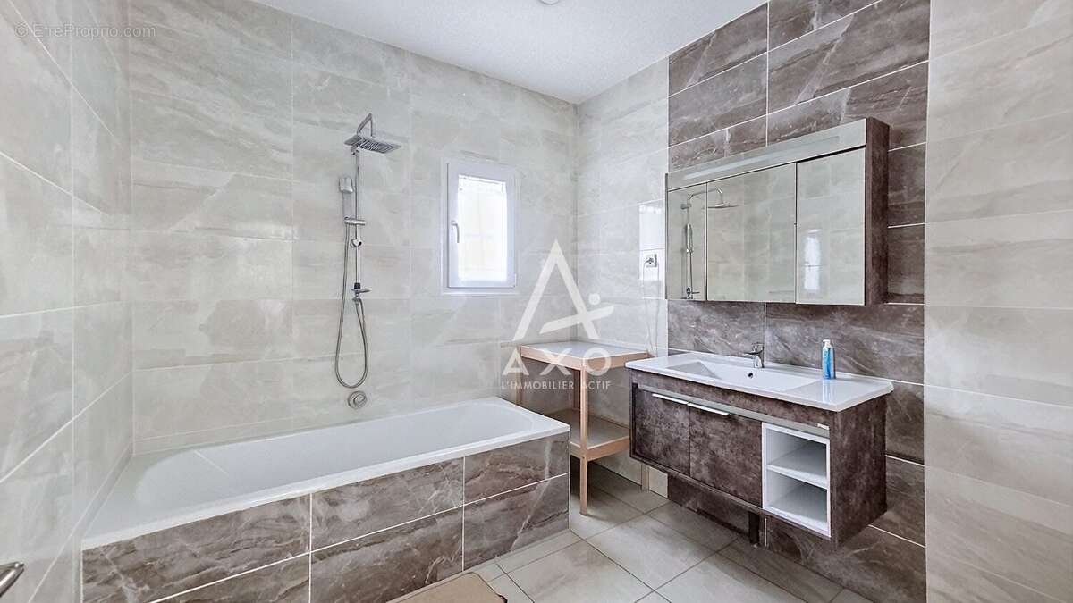 Maison à CORQUILLEROY