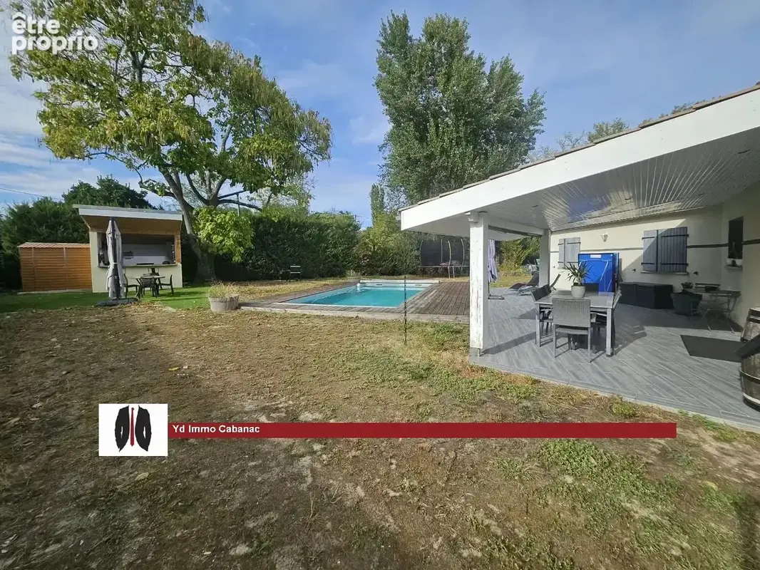 Maison 4 chambres et bureau avec piscine et grand terrain - photo 4
