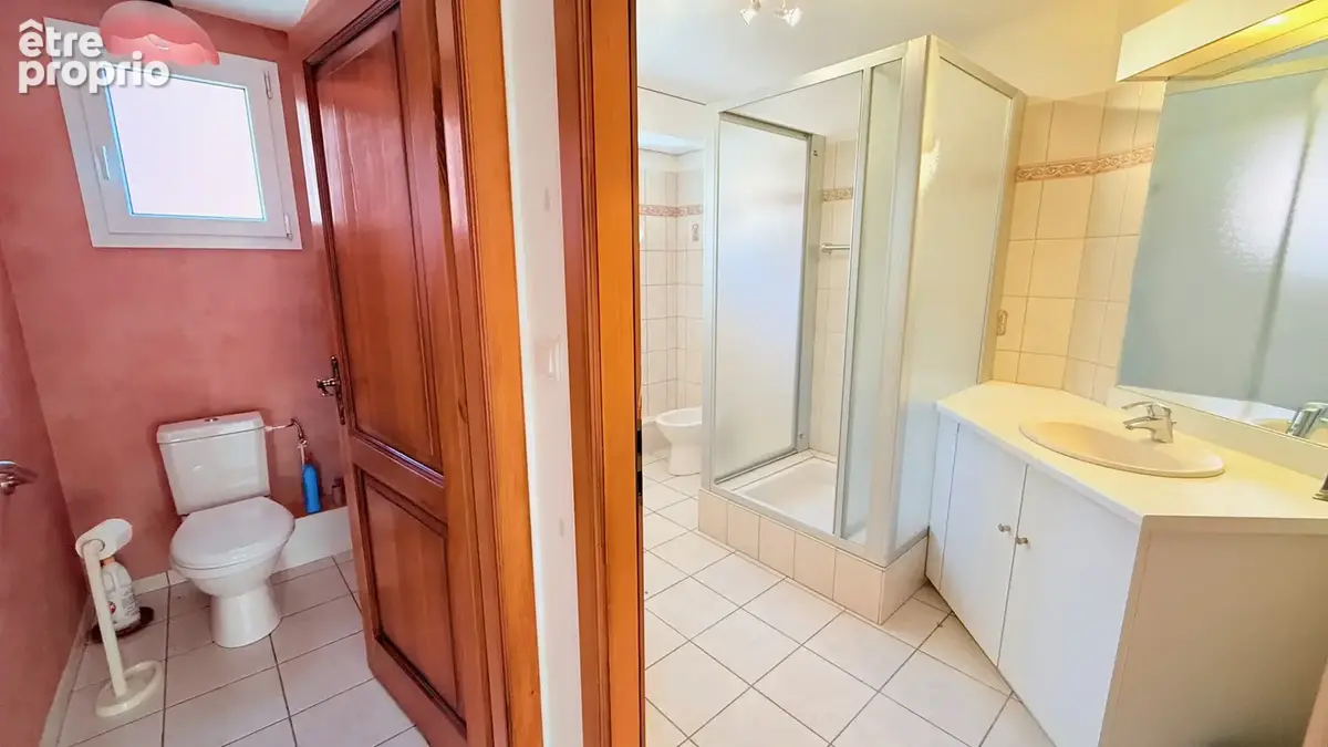 Appartement T3 de 91,62 m2 - Vue exceptionnelle - 2 chambres - Cave - Parking sous-sol - centre ville à pied - photo 8