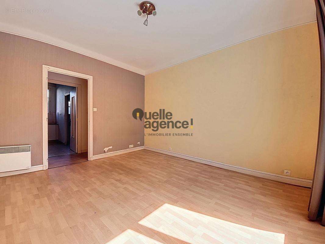A vendre - grand studio - brest centre - a rénover - photo 3