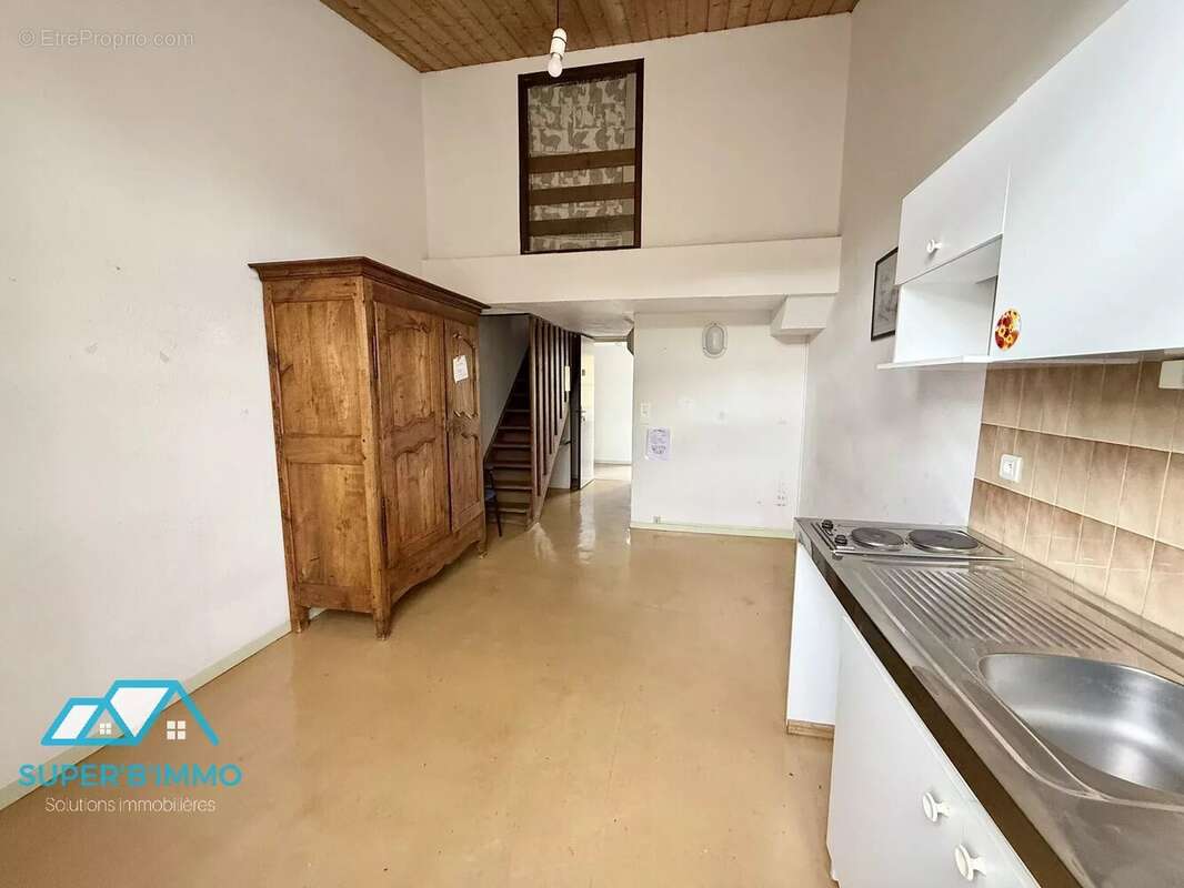 Appartement à LAVOUTE-CHILHAC