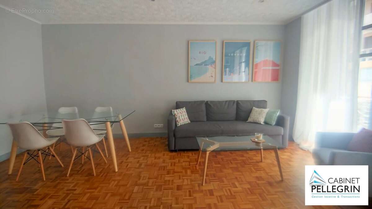 Appartement à MARSEILLE-5E