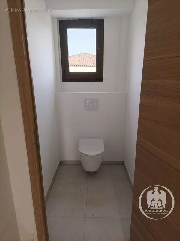 Appartement spacieux de 132 m² à Saint-Laurent-du-Var - photo 7