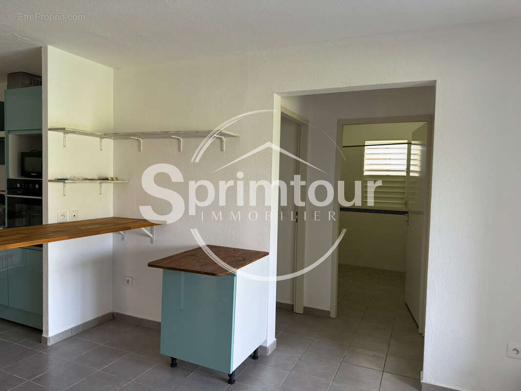 Appartement à PETIT-BOURG