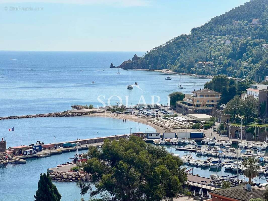 Maison à THEOULE-SUR-MER