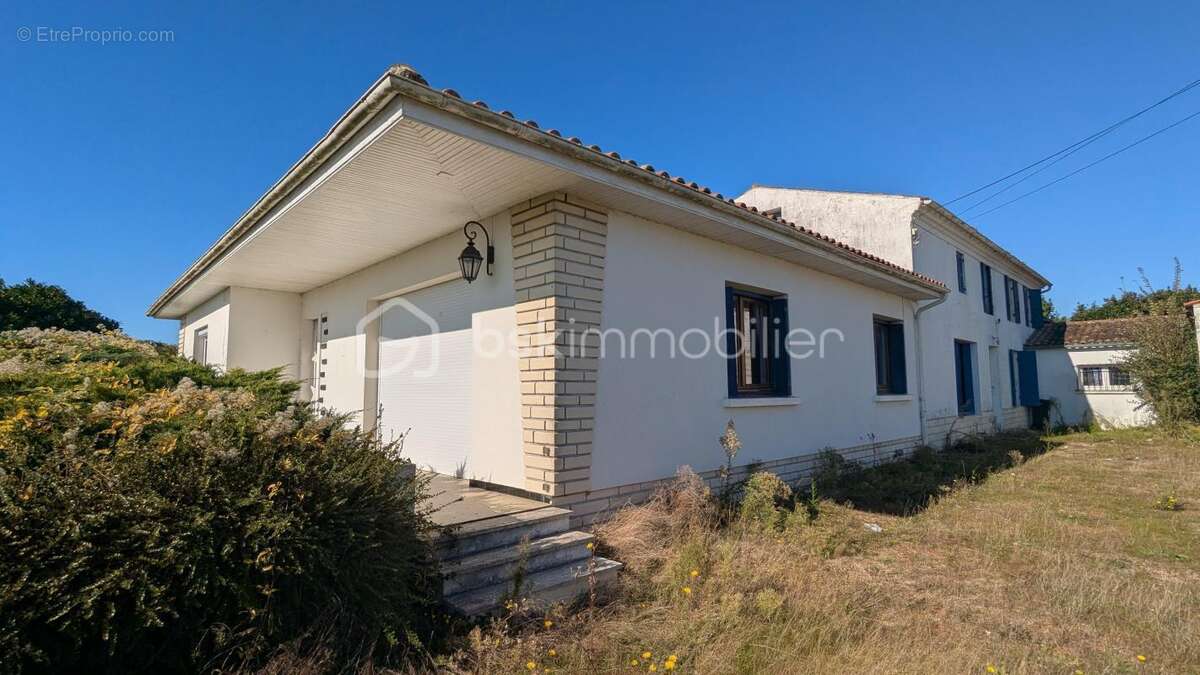 Maison à PONT-L&#039;ABBE-D&#039;ARNOULT