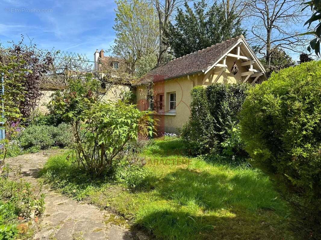 Maison à FONTAINEBLEAU