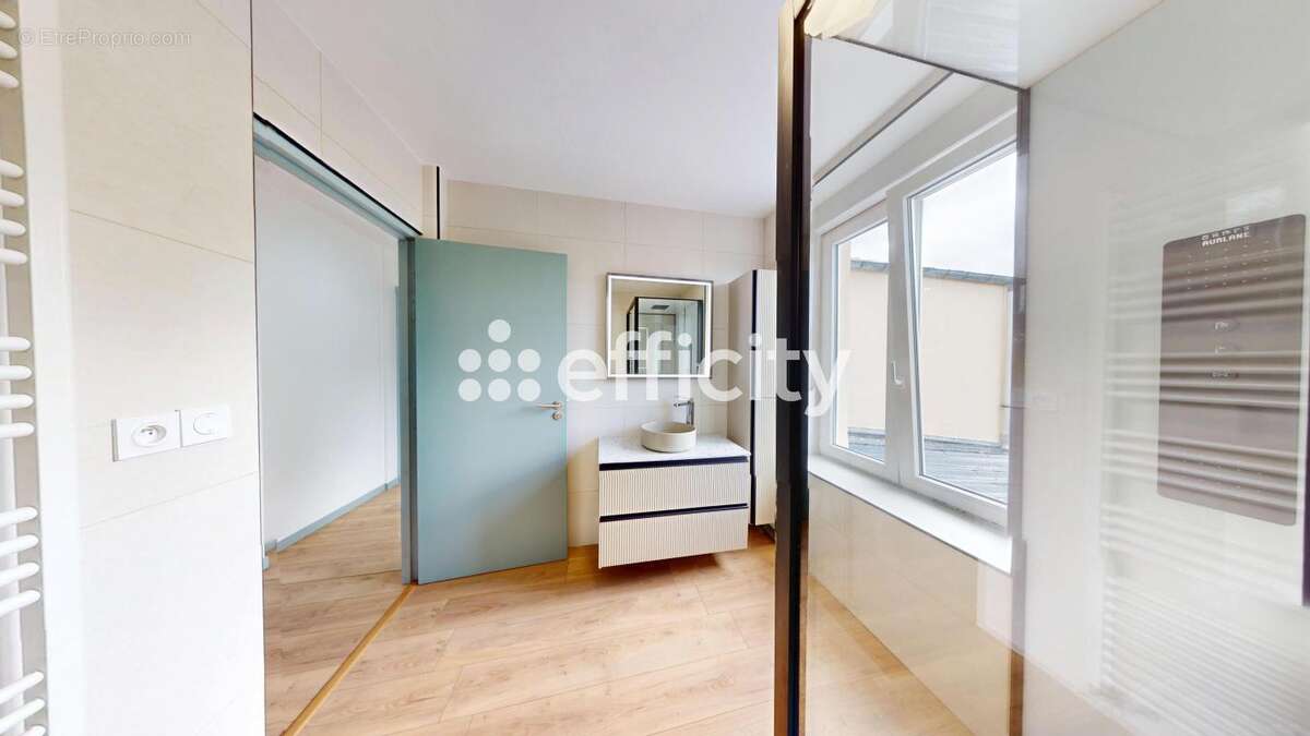 Maison 156 m² à Aulnoye-Aymeries  - photo 2