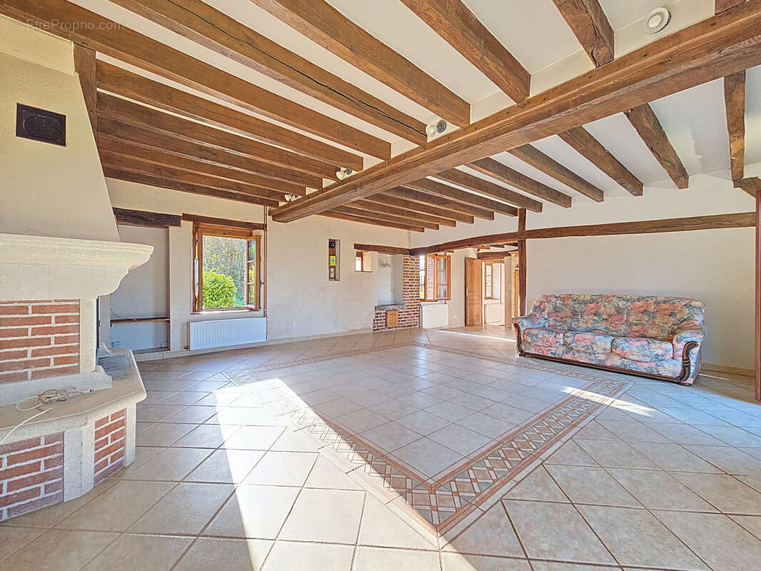 Maison à SUBLIGNY