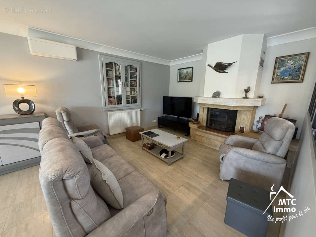 Maison à LOYETTES