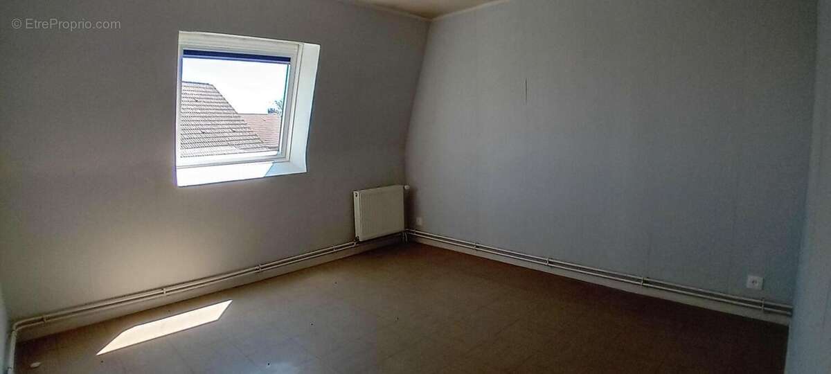 Maison à BAIGNEUX-LES-JUIFS