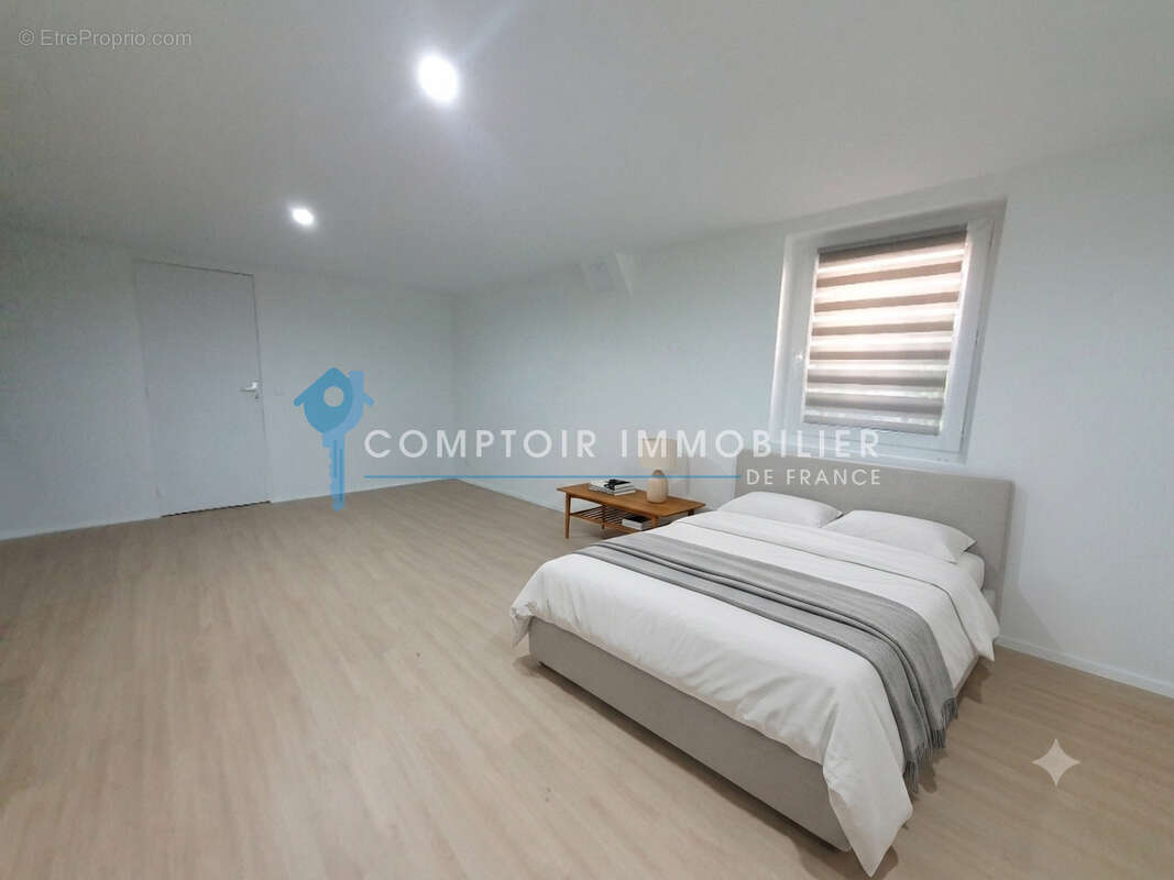ENTRE UZES ET BAGNOLS SUR CEZE : Villa récente 4 chambres avec garage et petite piscine - photo 16