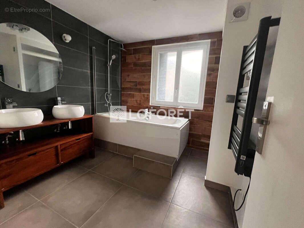 Maison à BORAN-SUR-OISE