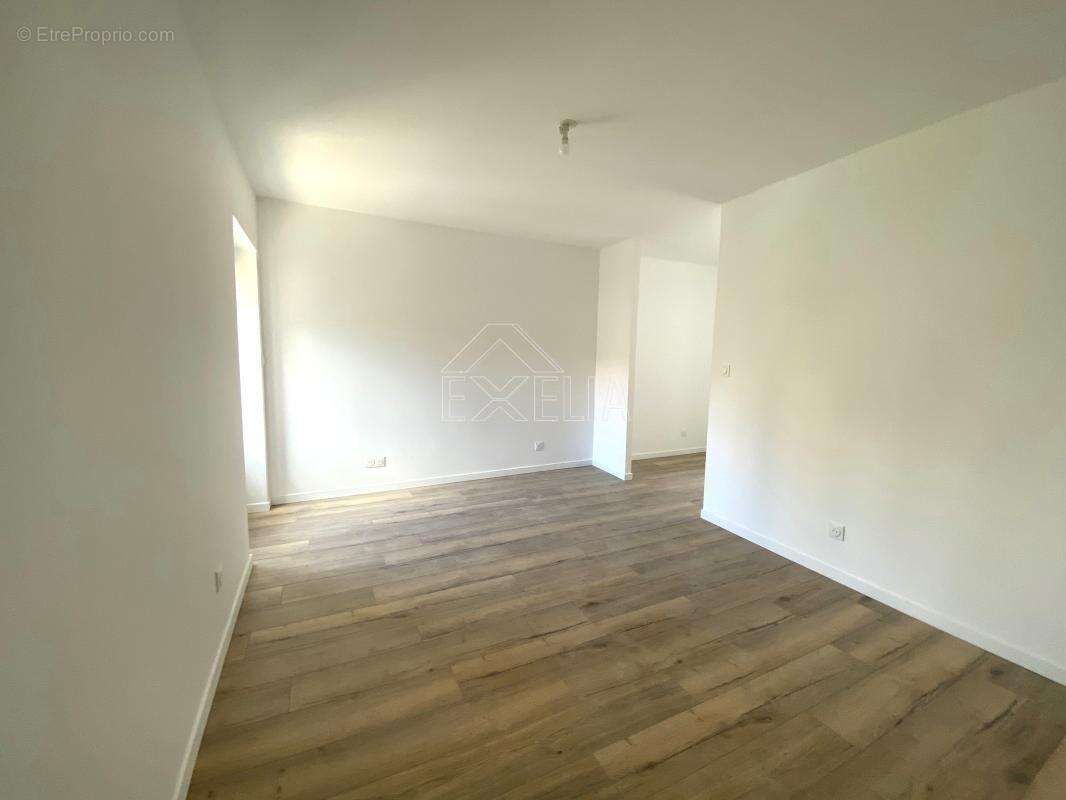 Maison à ROSNY-SUR-SEINE