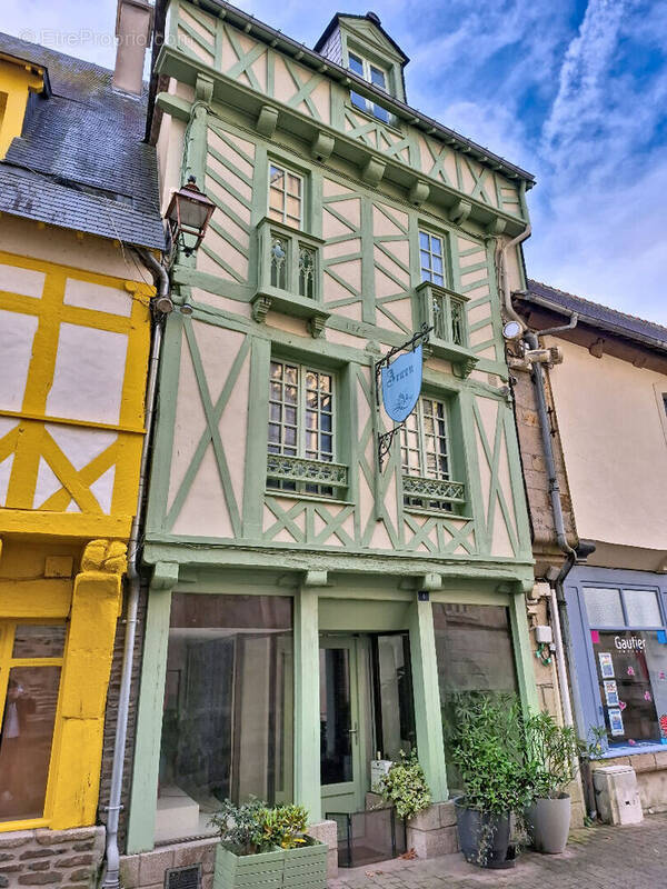 Maison à JOSSELIN