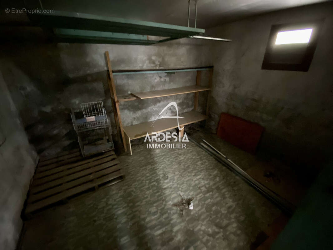 Appartement à SAINT-JULIEN-MONT-DENIS