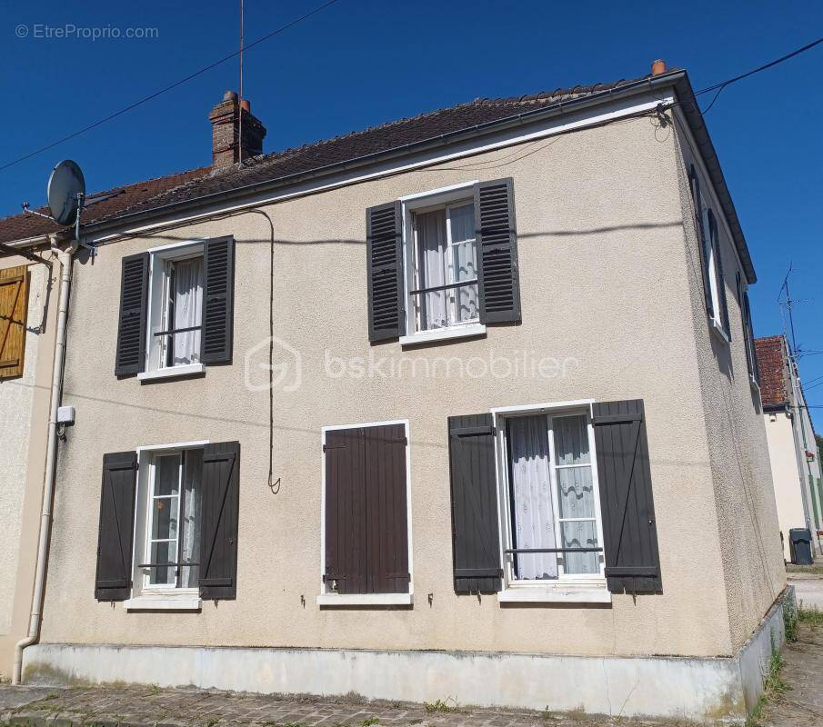 Maison à JOUY-SUR-MORIN