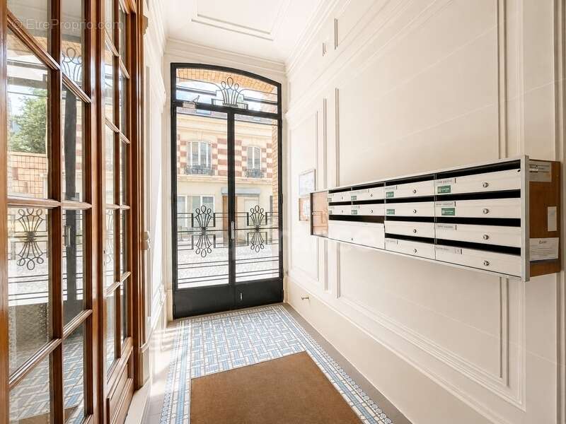 Appartement à PARIS-15E