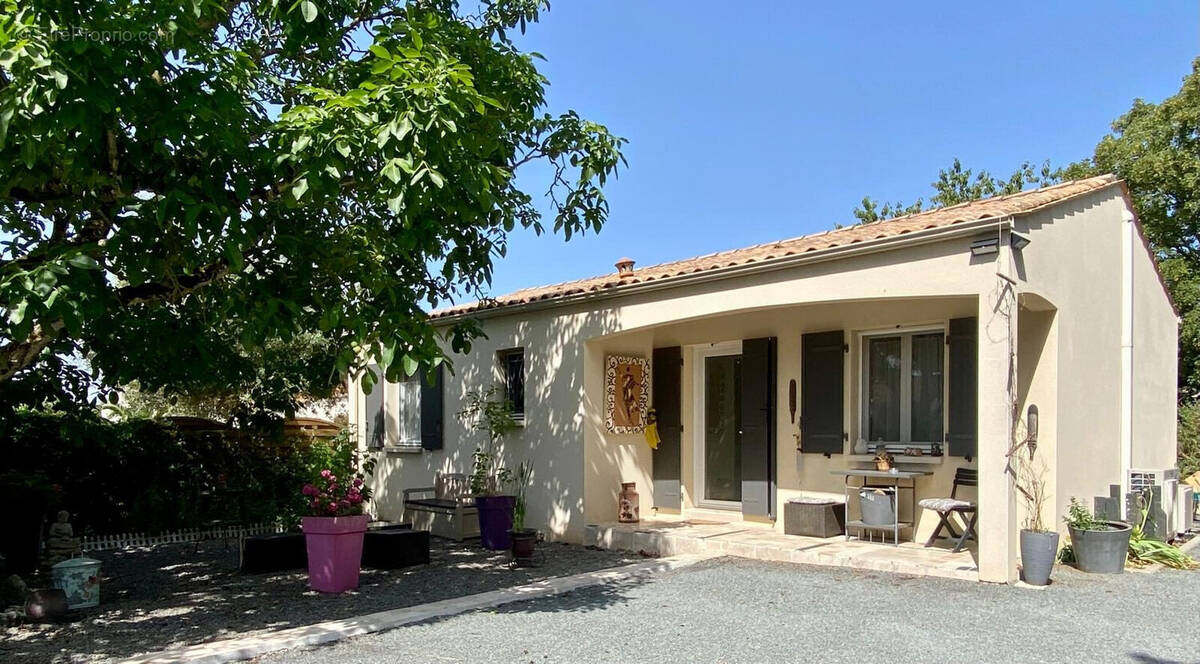 Maison à SAINT-JUST-LUZAC