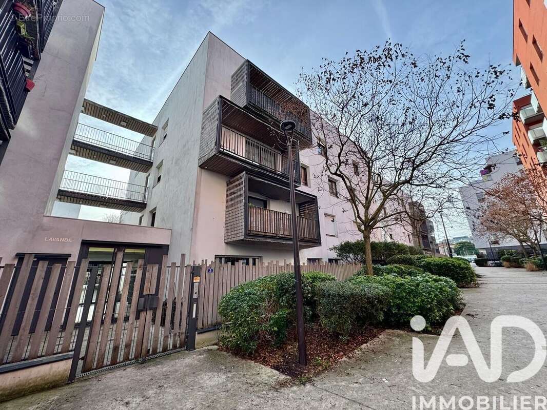 Photo 2 - Appartement à IVRY-SUR-SEINE