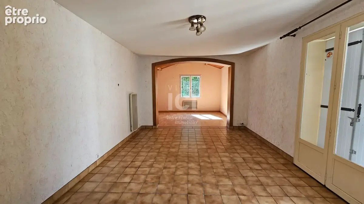 Centre de THARON Maison à rénover idéale en secondaire - photo 3
