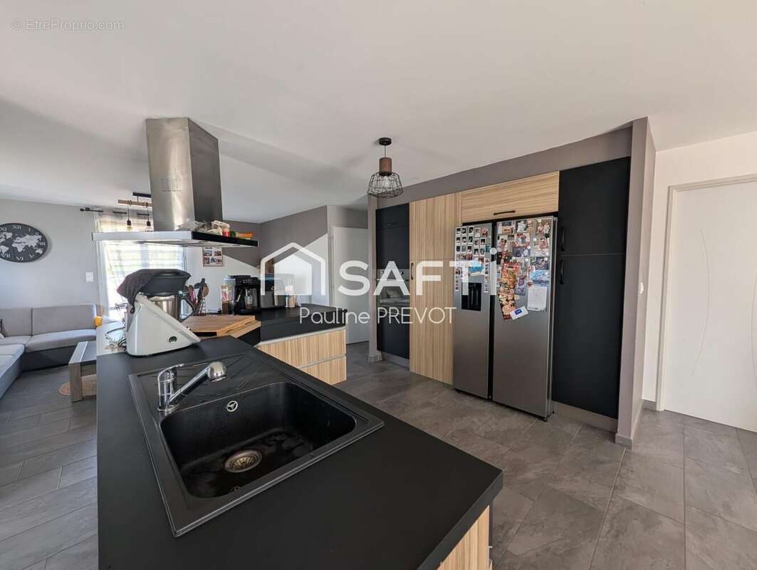 Maison 101 m² à Varenne-Saint-Germain  - photo 3