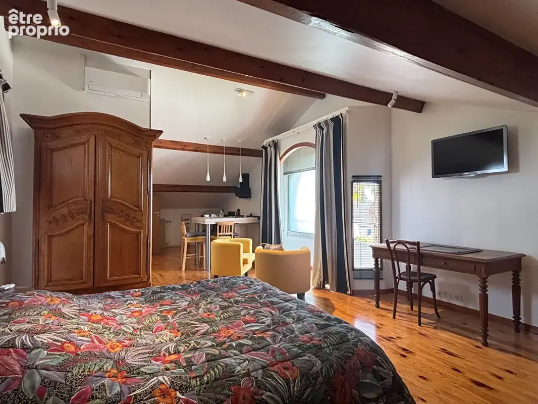 LESCAR QUARTIER TOUZANNE  Maison 7 pièces de 219m² / terrain divisible - photo 8
