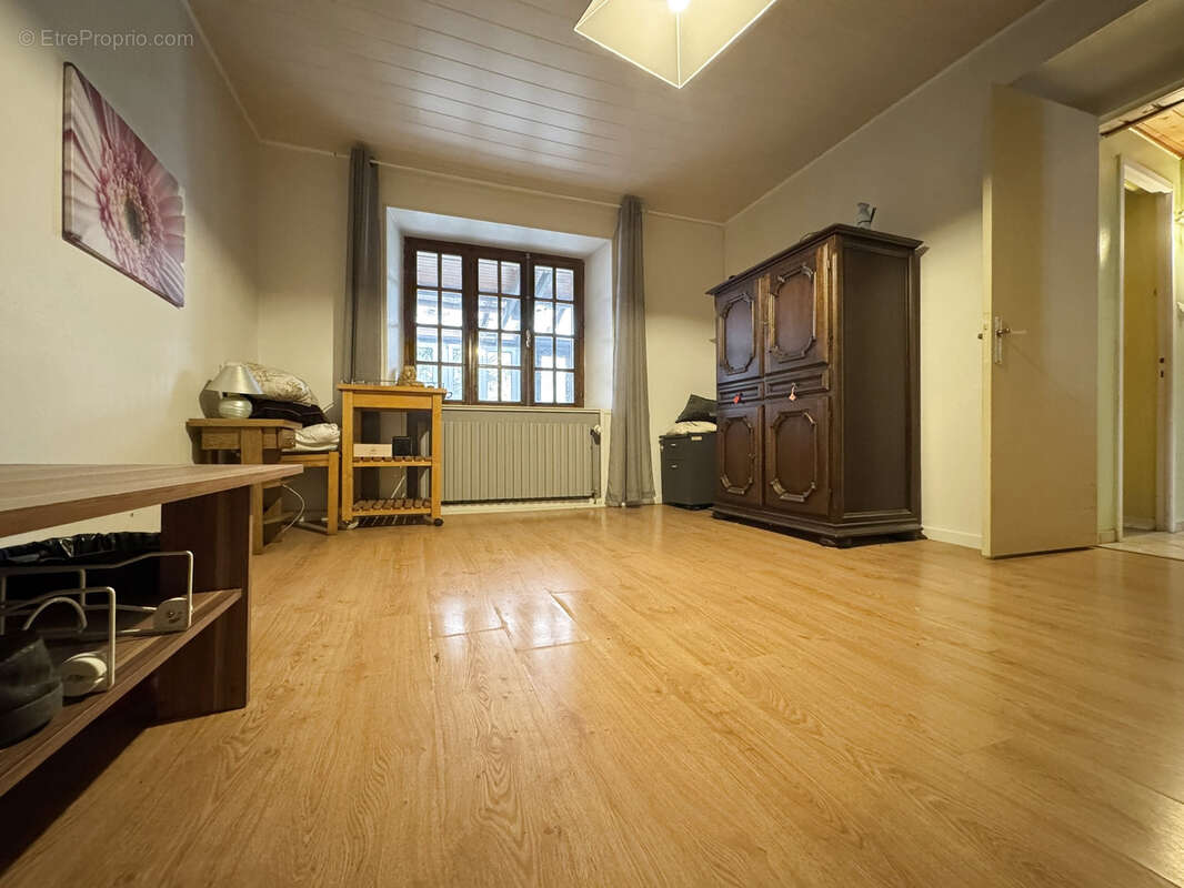 Maison à LA LANTERNE-ET-LES-ARMONTS