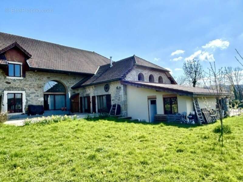Maison à ALBY-SUR-CHERAN