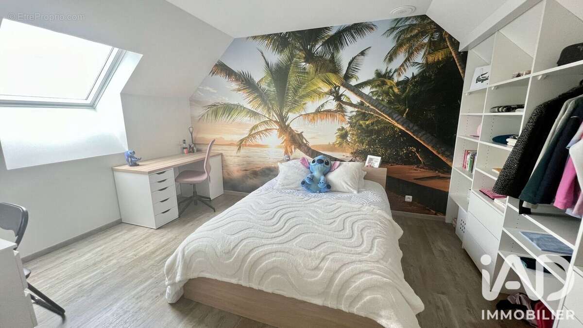 Maison 135 m² à Mosnes  - photo 6