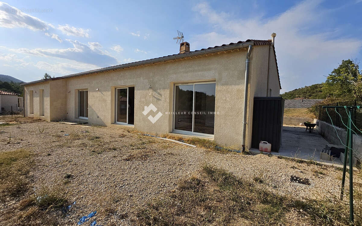 Maison 145 m² à Banne  - photo 3