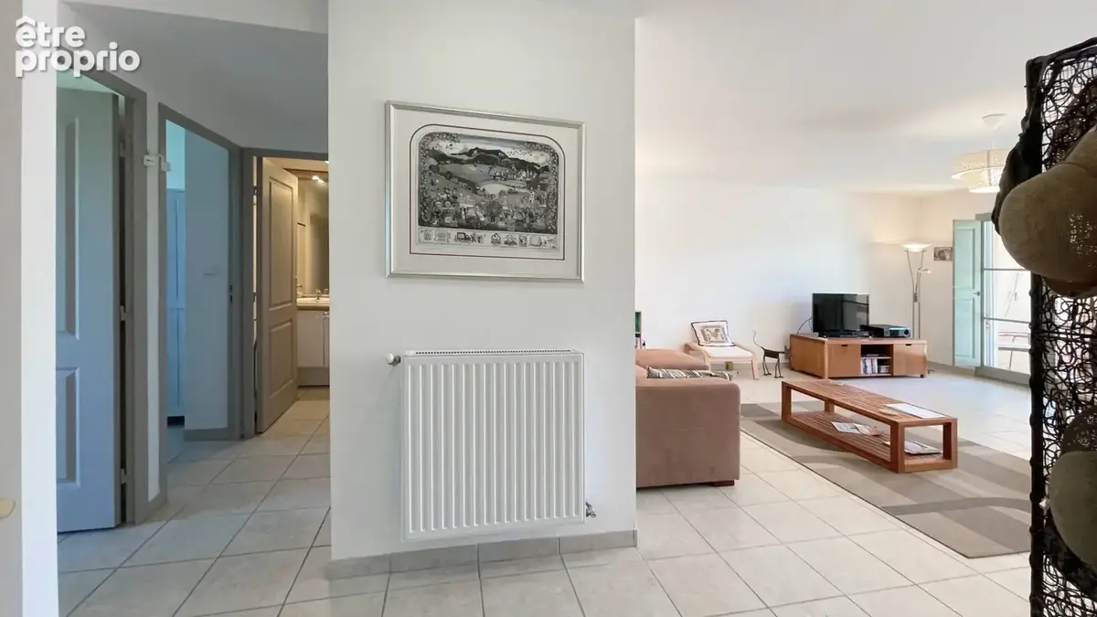 Uzès, lumineux duplex avec deux terrasses et garage, à pied du centre historique - photo 7