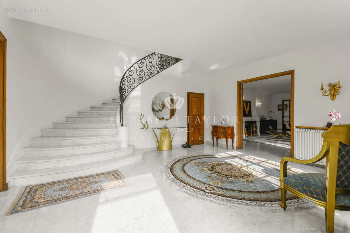 Maison à LE VESINET