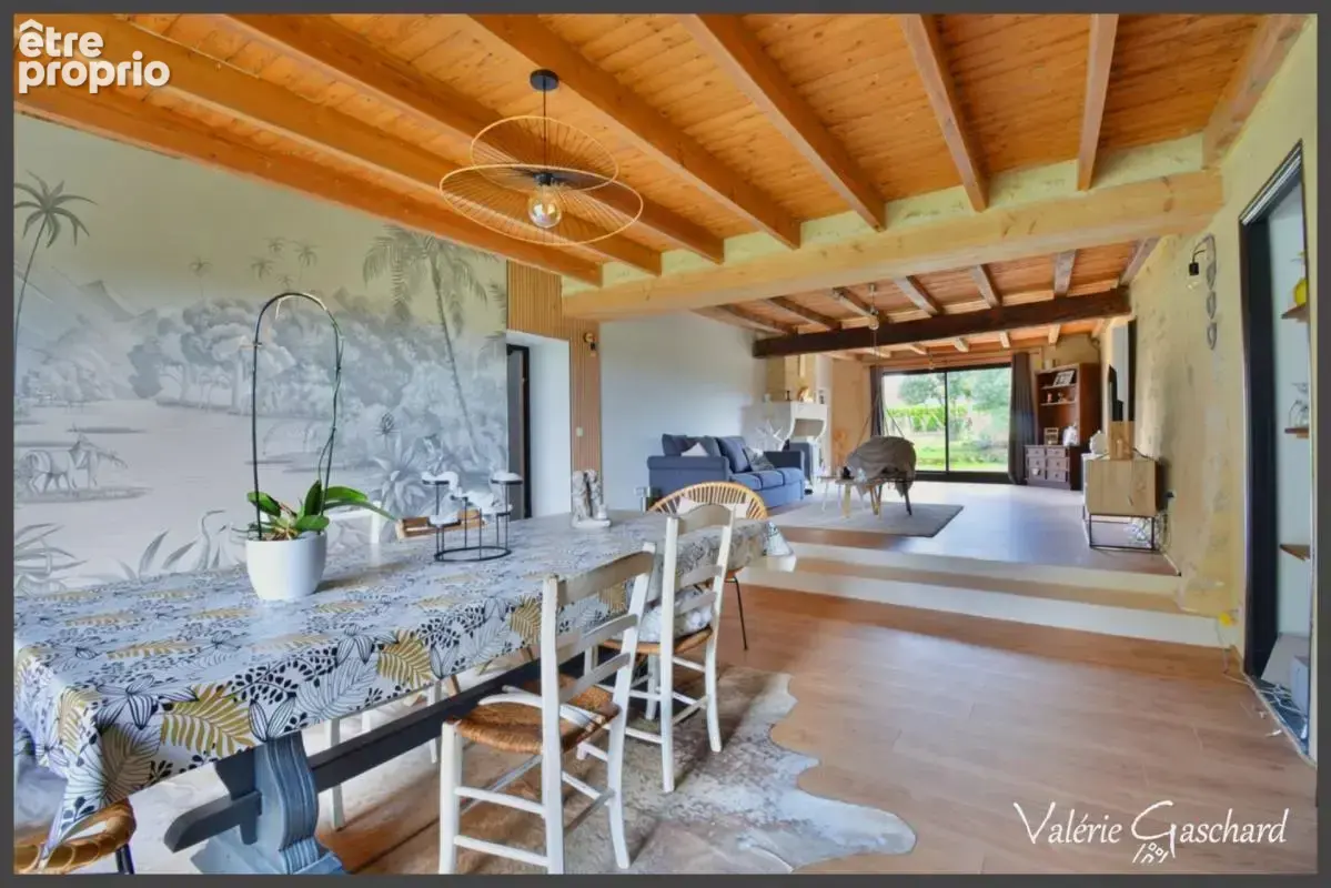 Montcaret – Belle maison en pierre de 250 m² en pleine campagne – Idéale projet familial ou activité touristique ou de bien être - photo 4