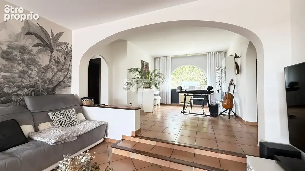 Maison d'architecte 211 m2 sur parcelle de 1780 M2 - photo 5