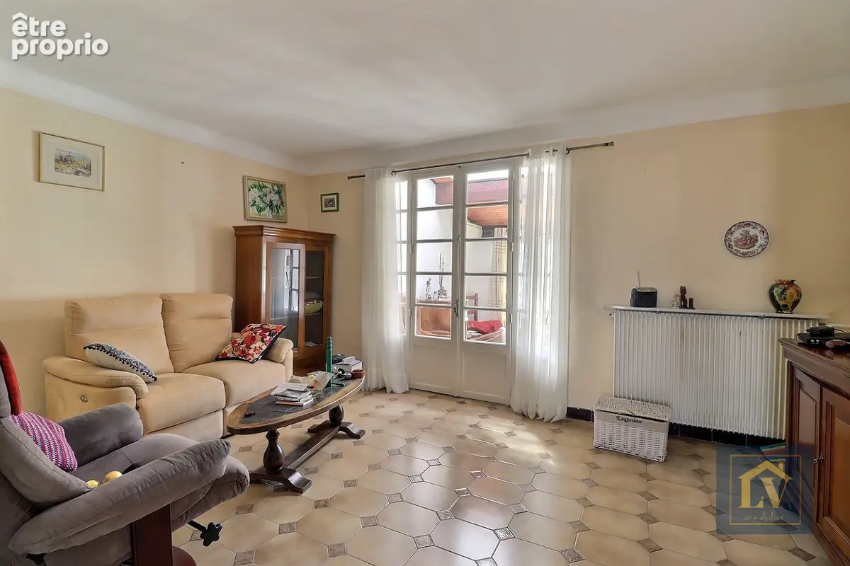 Maison de 5 pièces en 3 faces avec garage - photo 6