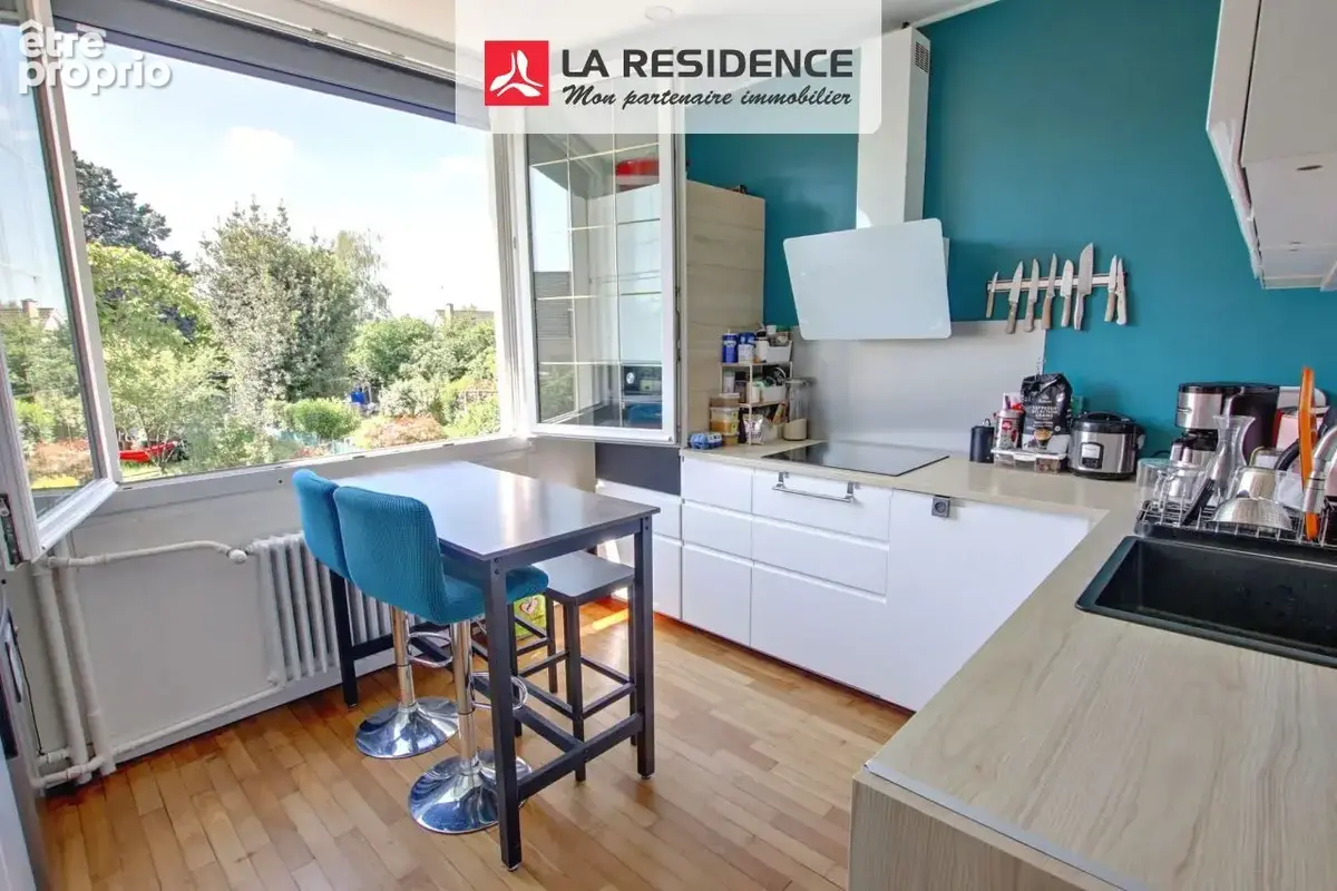 Maison 130 m² à Le Mesnil-Saint-Denis  - photo 4