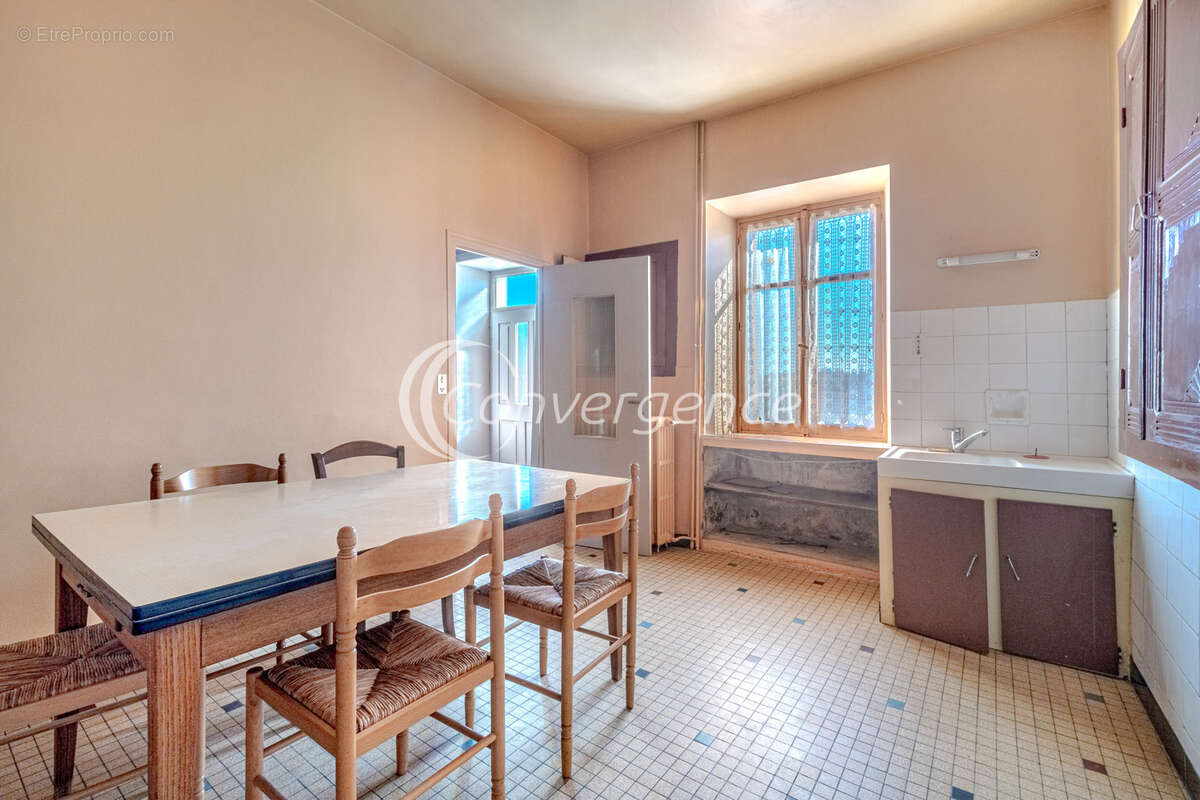 Maison à LA PORCHERIE