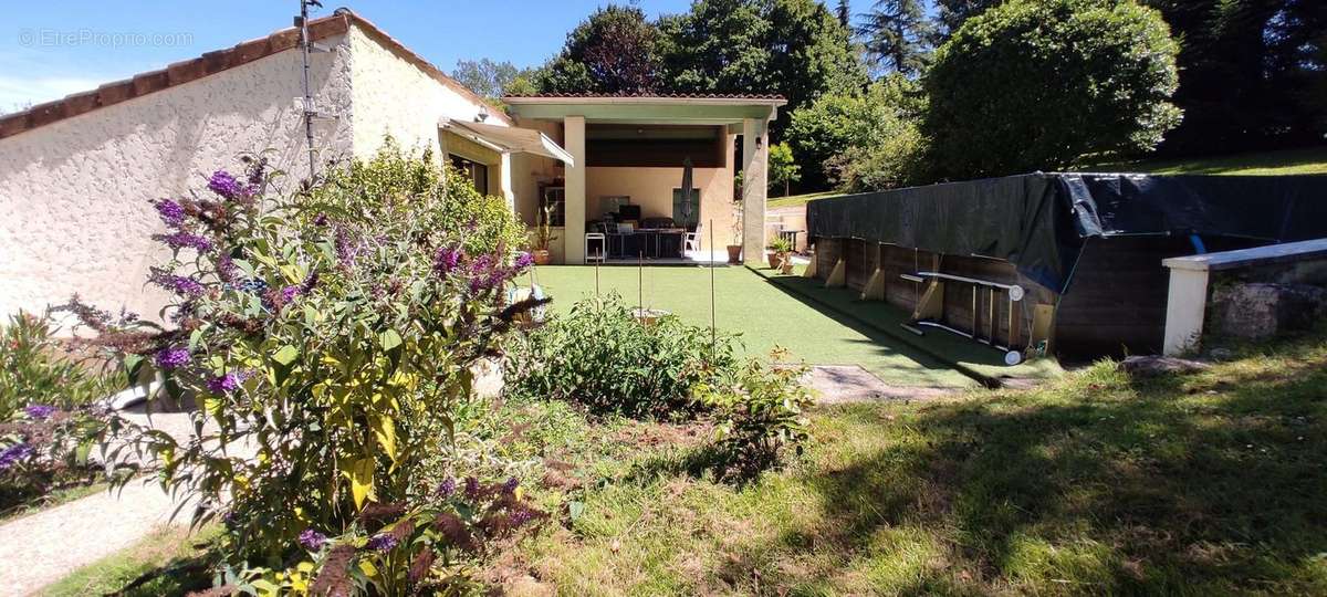 Maison à FONTCOUVERTE