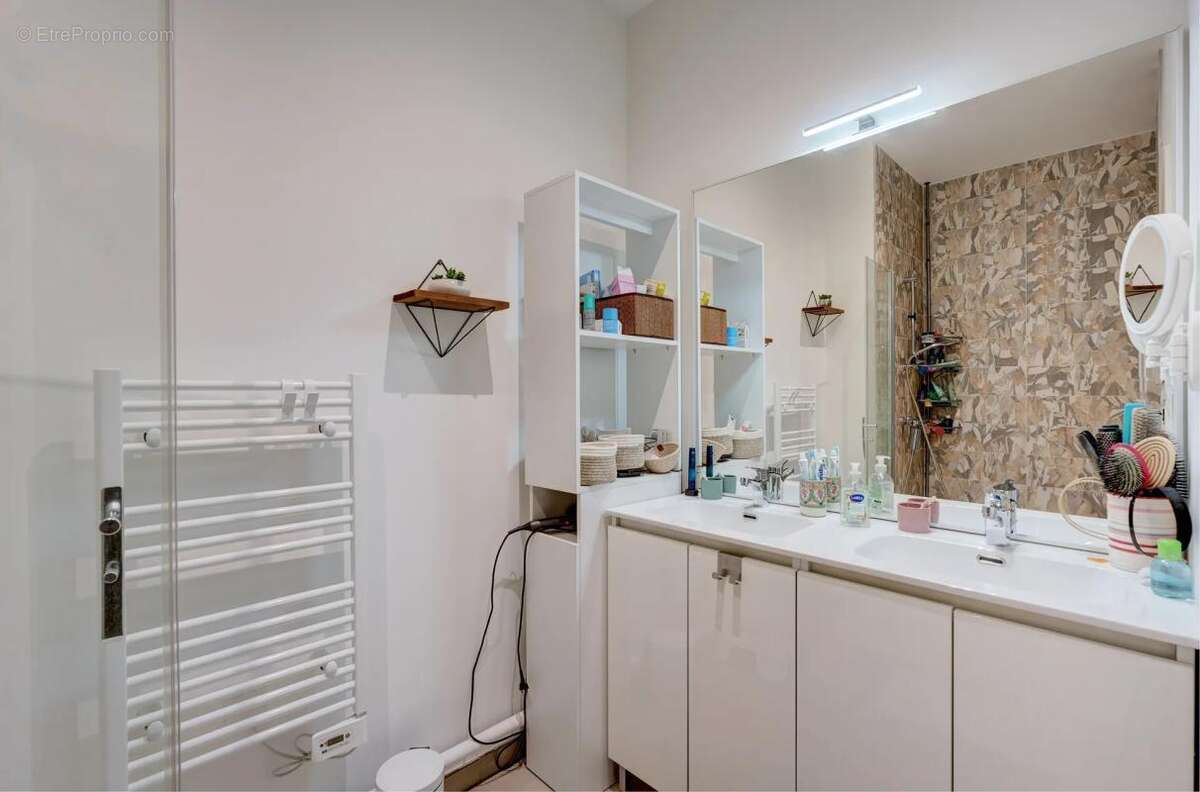 Appartement à CRAPONNE