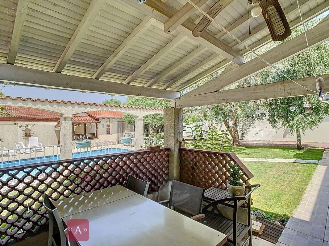 Maison à SAINT-SULPICE