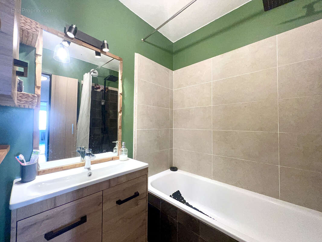 Appartement à MARSEILLE-13E