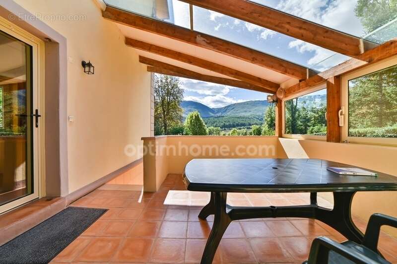 Maison à SAINT-PIERRE-D&#039;ARGENCON