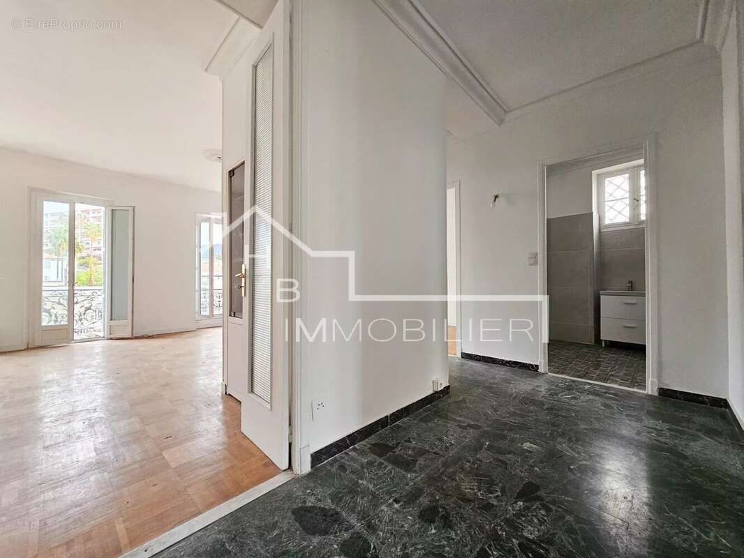 Appartement 90 m² à Nice  - photo 9