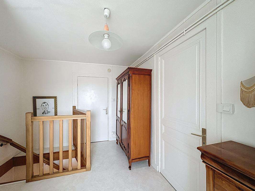 Maison 100 m² à Grigny  - photo 13