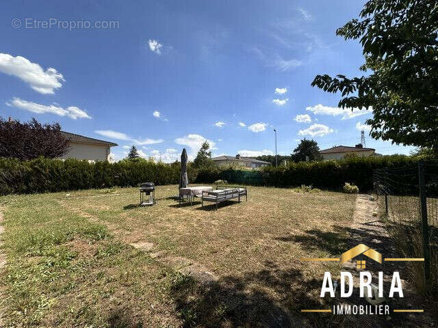 MAISON + TERRAIN CONSTRUCTIBLE ! - Maison à UCKANGE