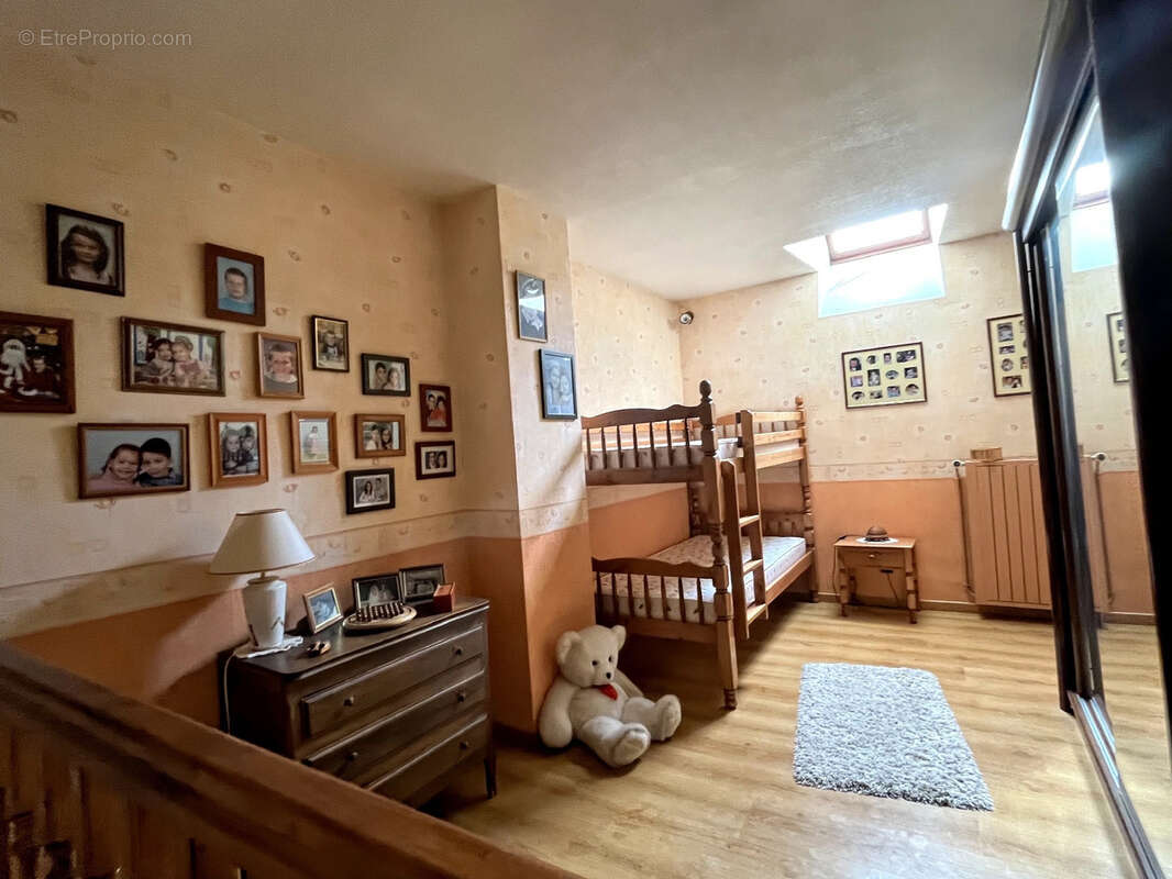 Maison à FOLLAINVILLE-DENNEMONT