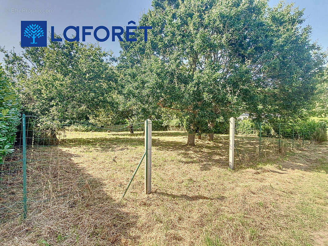 Terrain à PLOUHINEC