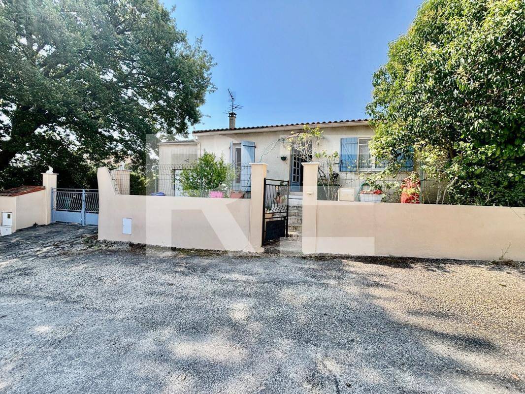 Maison à SAINT-BAUZELY