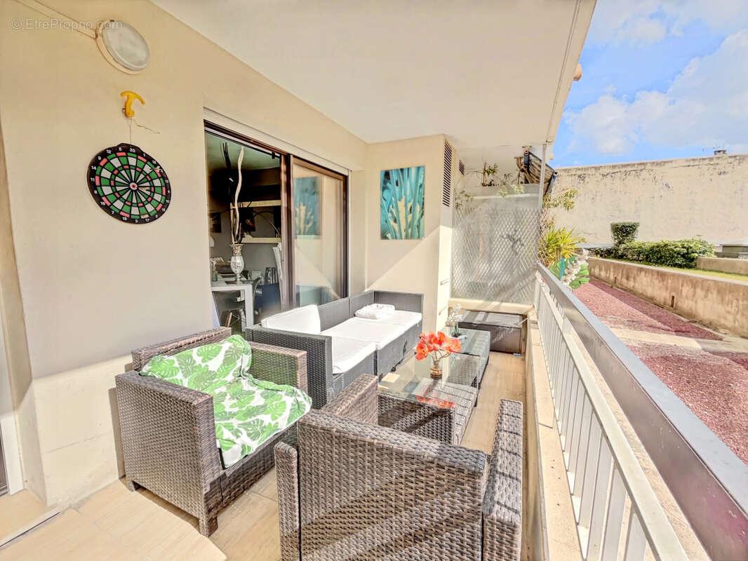 Appartement à MARSEILLE-5E